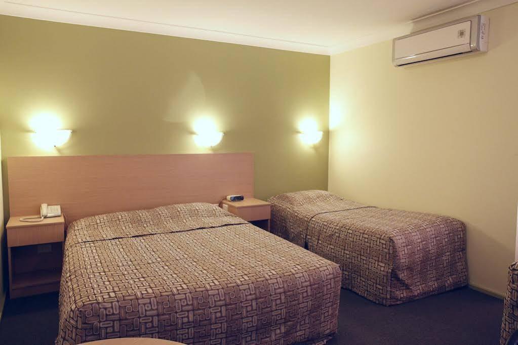 קמפבלטאון Maclin Lodge Motel מראה חיצוני תמונה
